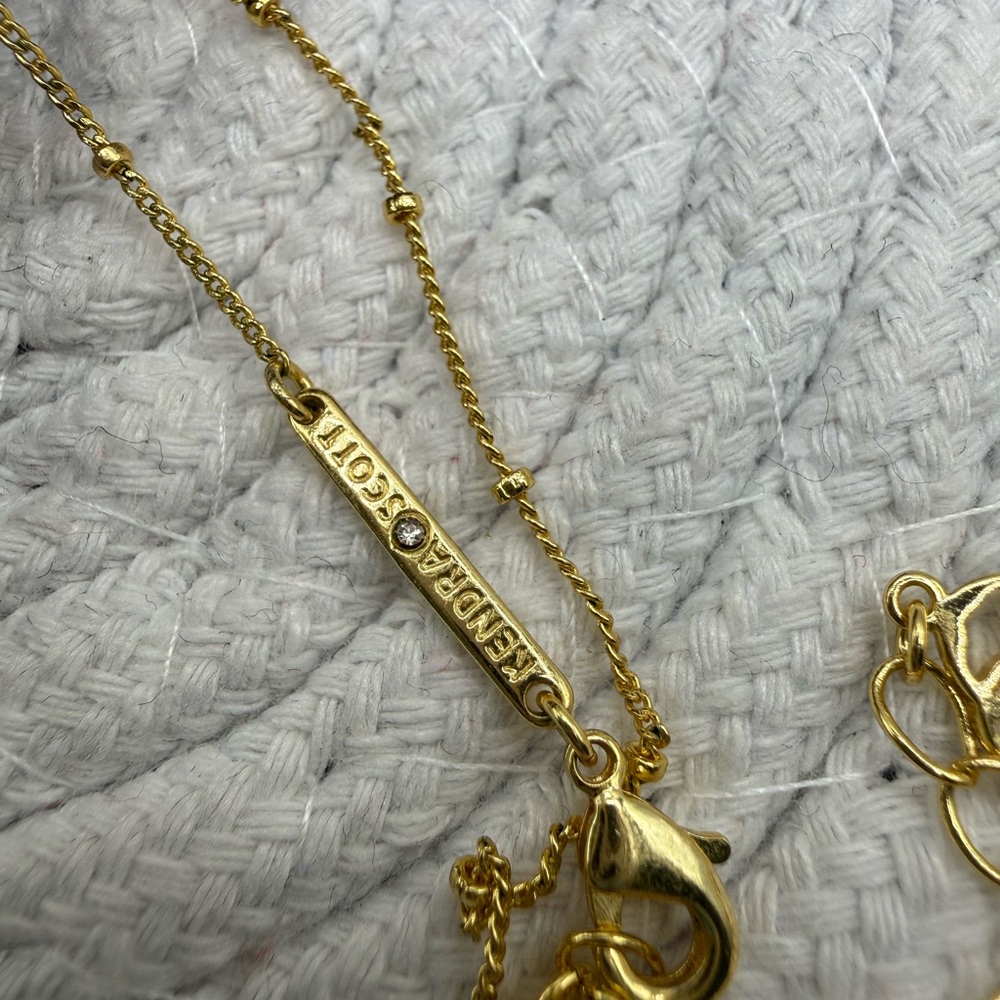 Kendra Scott Gold and Silver 'R' Pendant Necklace - Picture 4 of 5